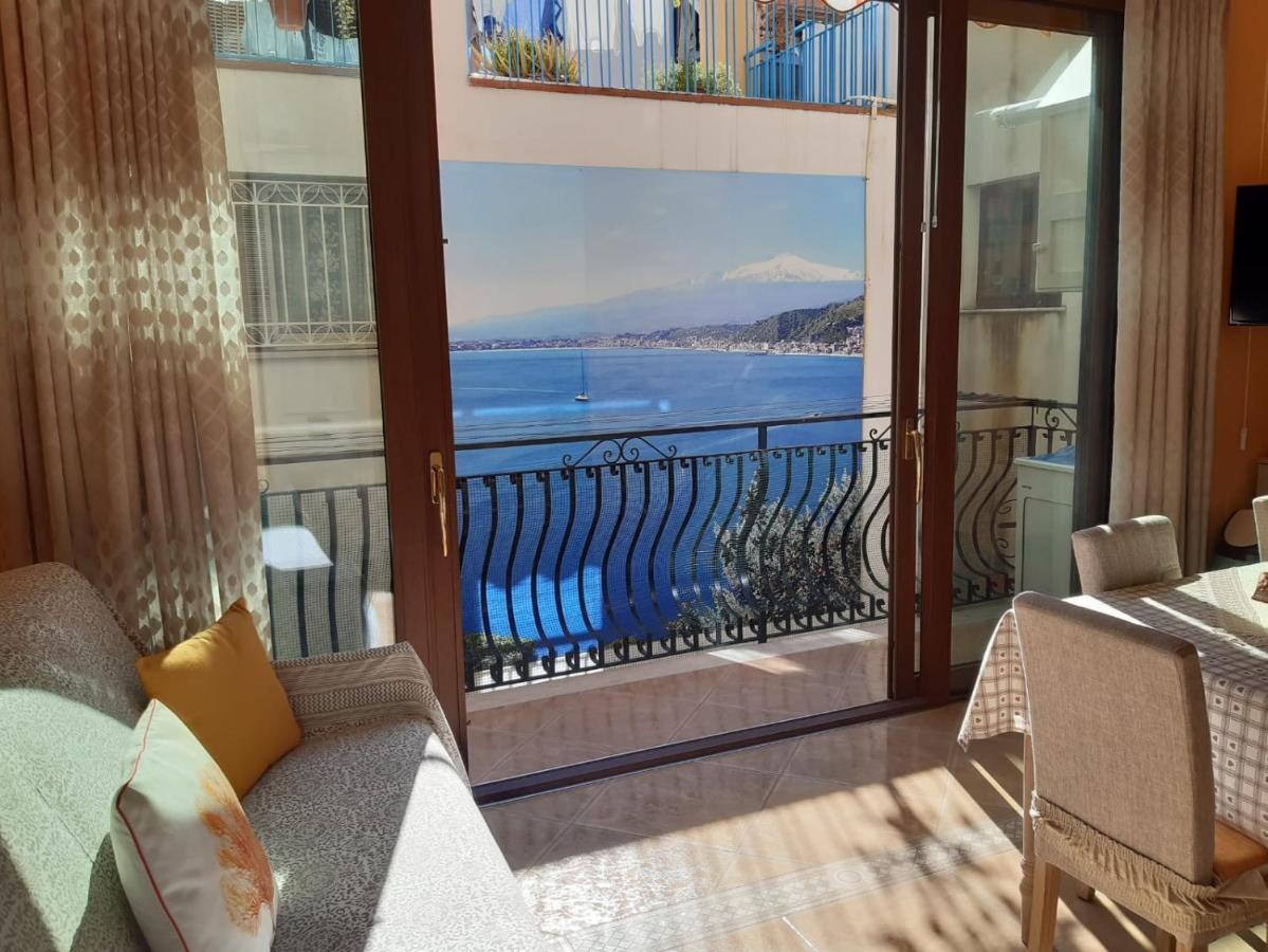 Il Corallo Rosso Giardini Naxos Bagian luar foto